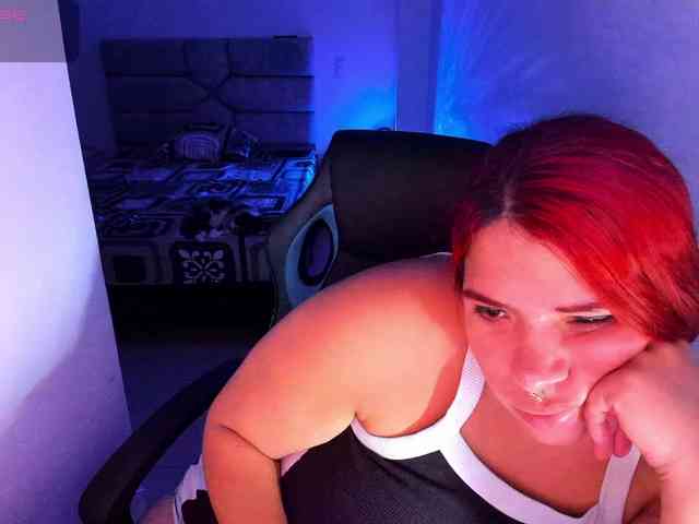 Karlathompson webcam