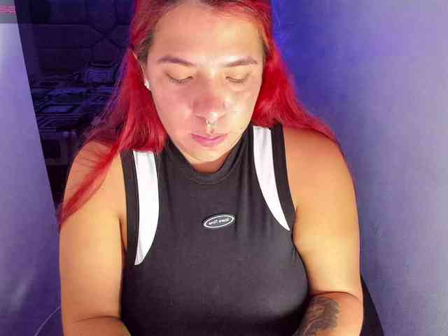 Karlathompson webcam