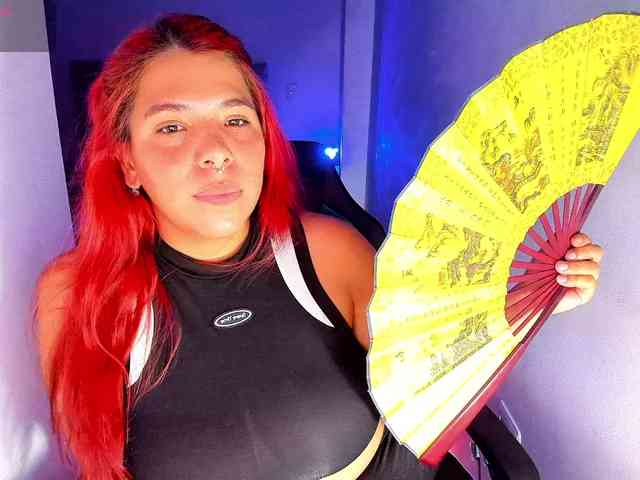 Karlathompson webcam