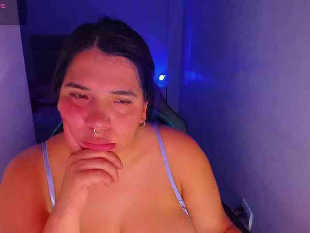 Karlathompson webcam