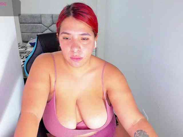Karlathompson webcam