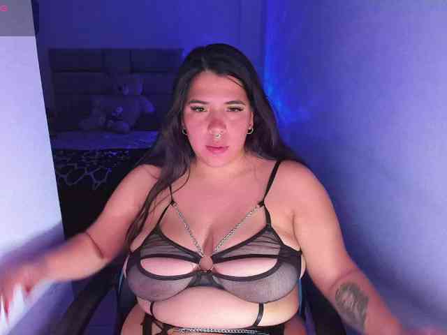 Karlathompson webcam