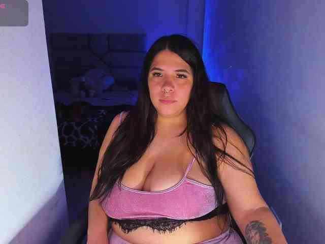 Karlathompson webcam