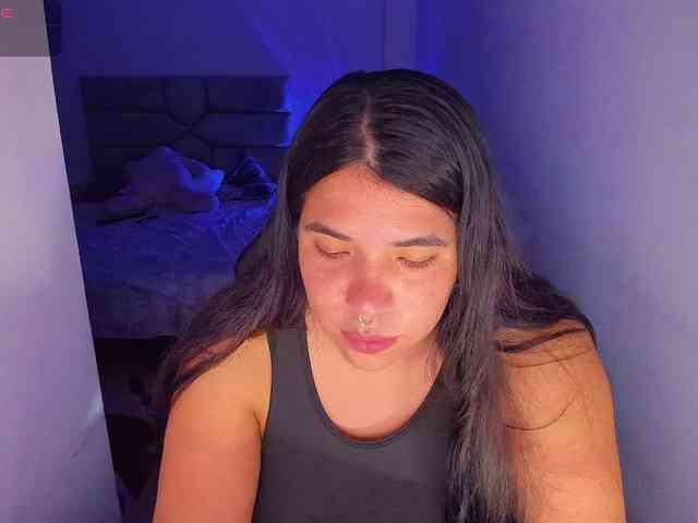Karlathompson webcam