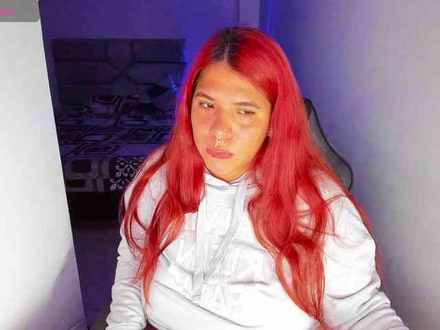 Karlathompson webcam