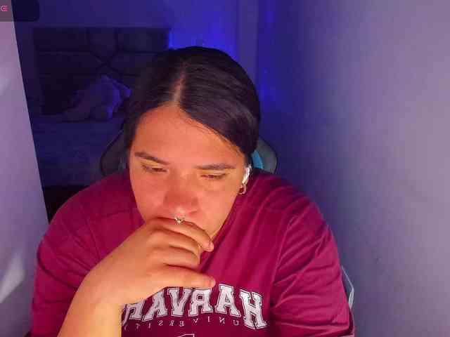 Karlathompson webcam
