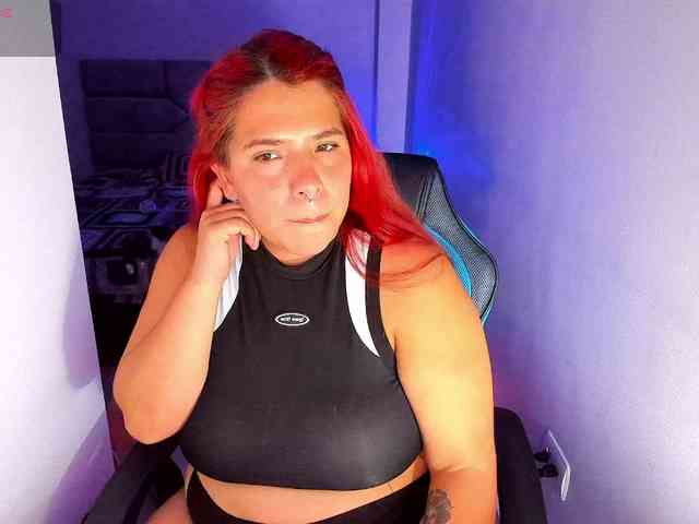 Karlathompson webcam