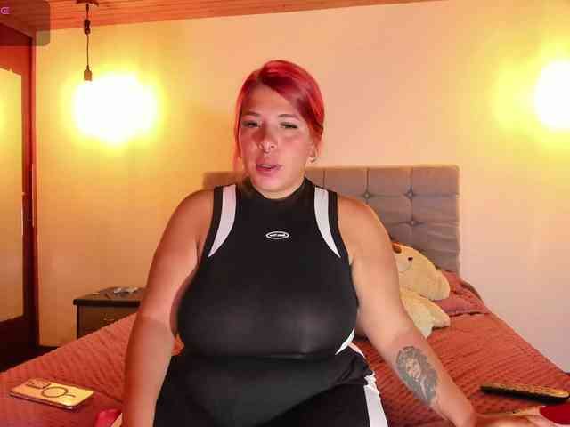 Karlathompson webcam