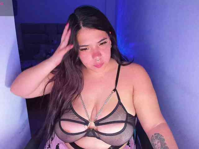 Karlathompson webcam