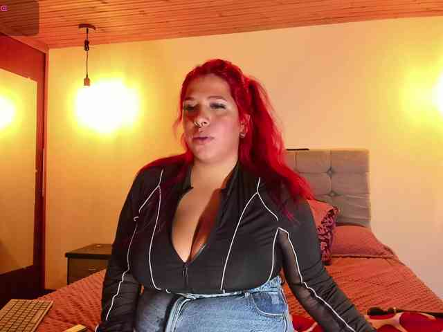 Karlathompson webcam
