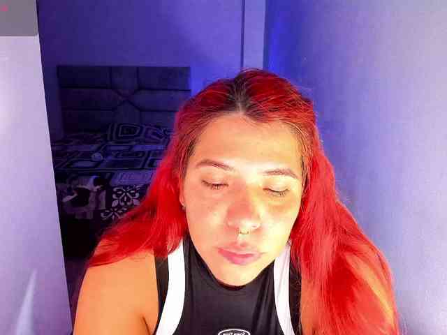 Karlathompson webcam