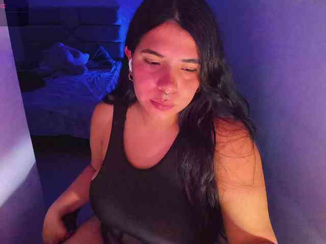 Karlathompson webcam