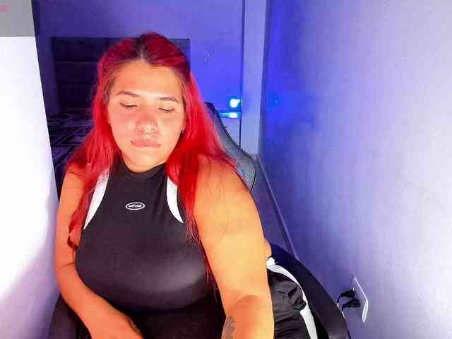 Karlathompson webcam