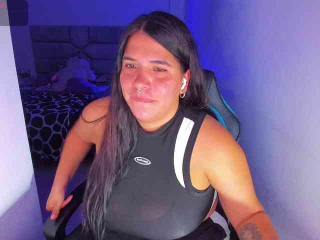 Karlathompson webcam
