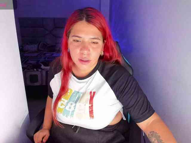 Karlathompson webcam
