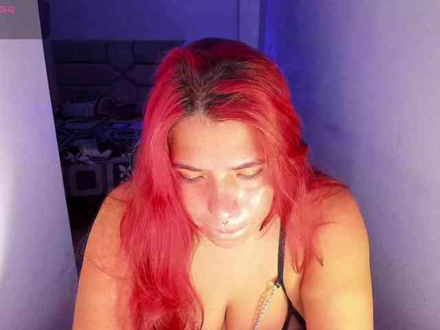 Karlathompson webcam