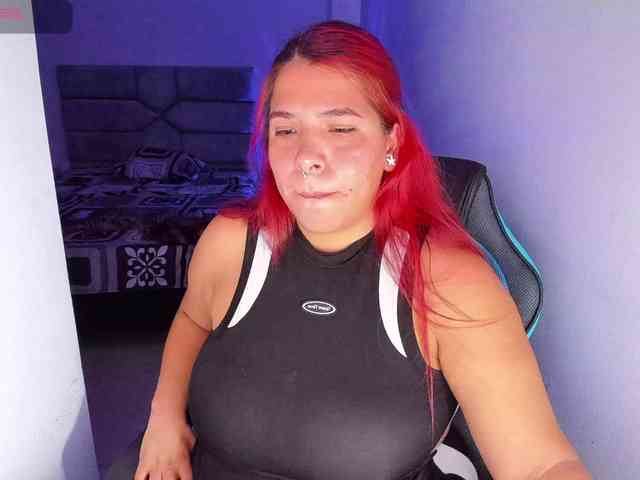 Karlathompson webcam
