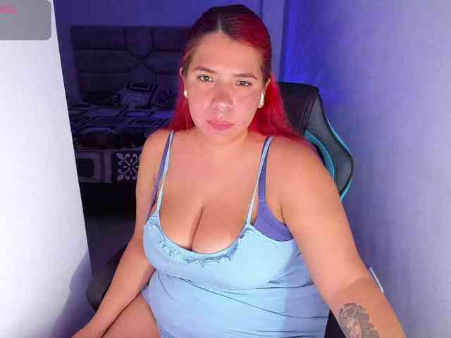 Karlathompson webcam