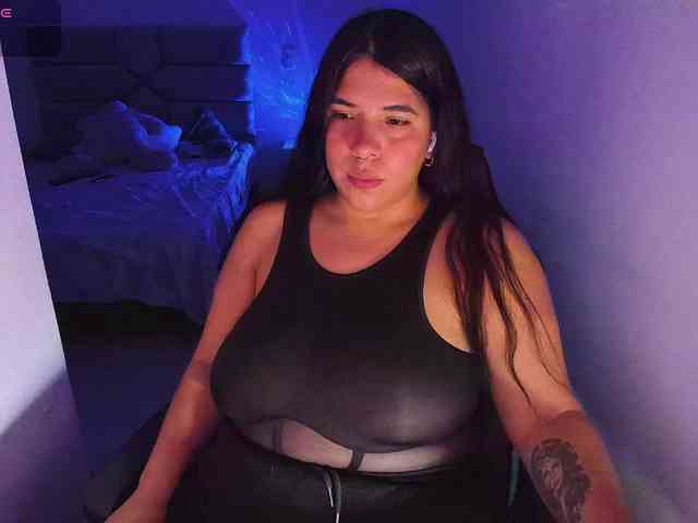 Karlathompson webcam