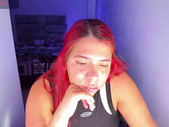 Karlathompson webcam