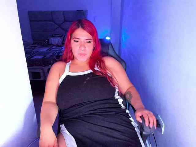 Karlathompson webcam