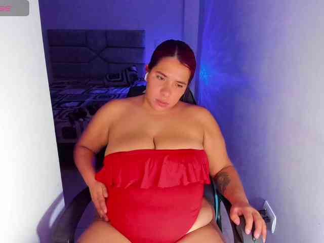 Karlathompson webcam