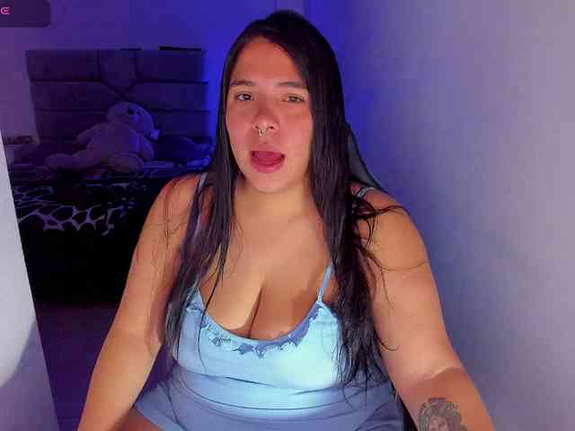 Karlathompson webcam