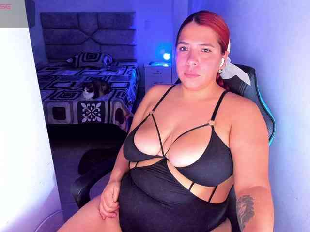 Karlathompson webcam