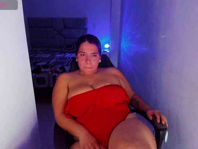 Karlathompson webcam