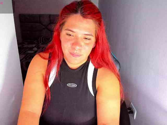 Karlathompson webcam