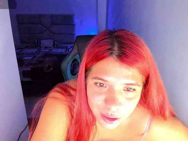 Karlathompson webcam