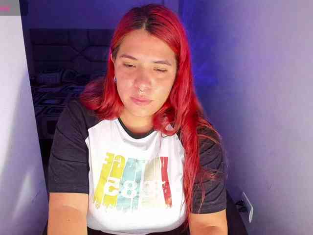 Karlathompson webcam