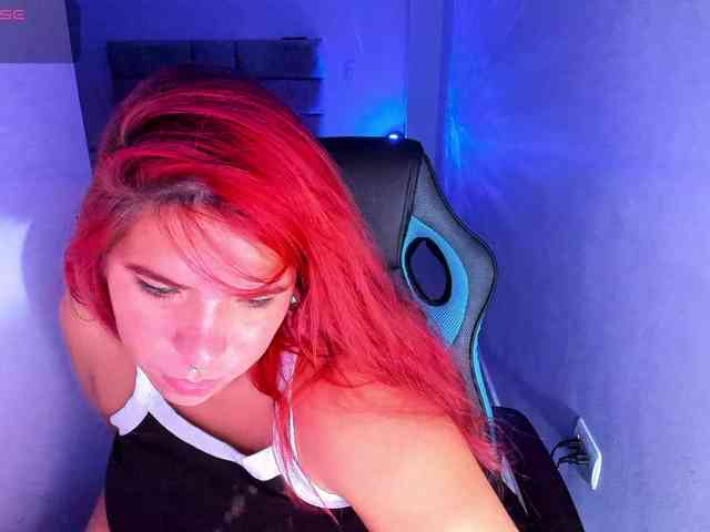 Karlathompson webcam