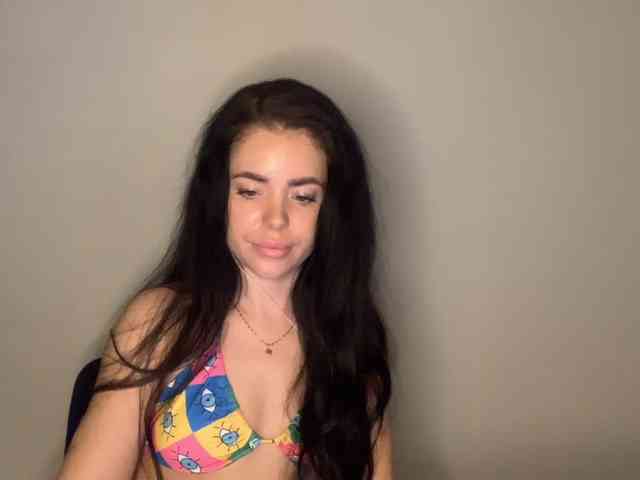 NicoleHotBody webcam