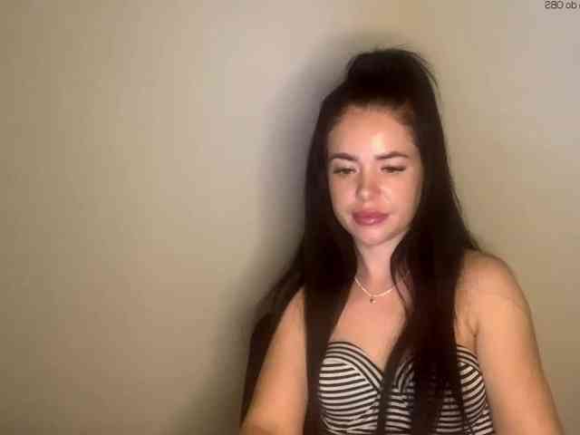 NicoleHotBody webcam