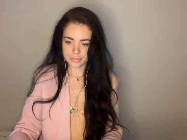 NicoleHotBody webcam