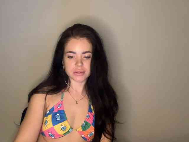 NicoleHotBody webcam