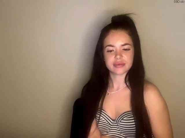 NicoleHotBody webcam