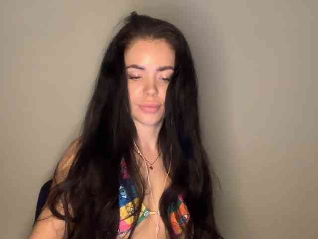 NicoleHotBody webcam