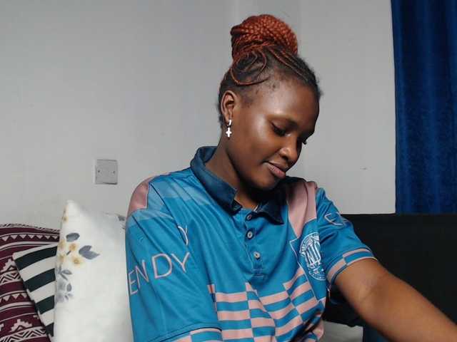 Oliviablue live webcam show