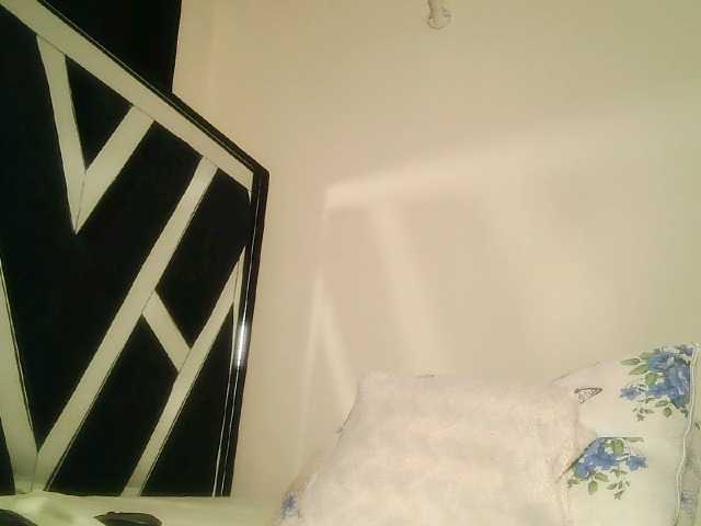 Oliviablue live cam on BongaCams