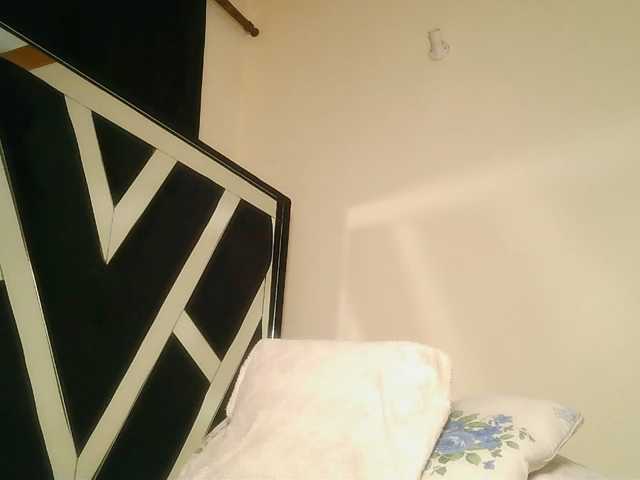 Oliviablue live cam on BongaCams