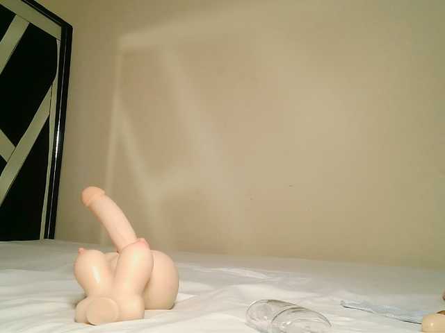 Oliviablue live cam on BongaCams