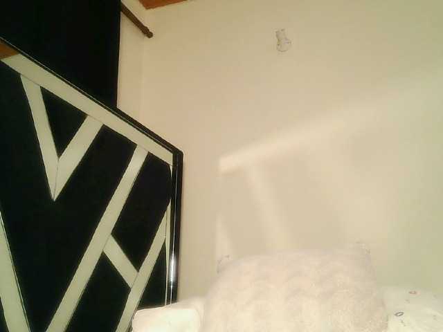 Oliviablue live cam on BongaCams