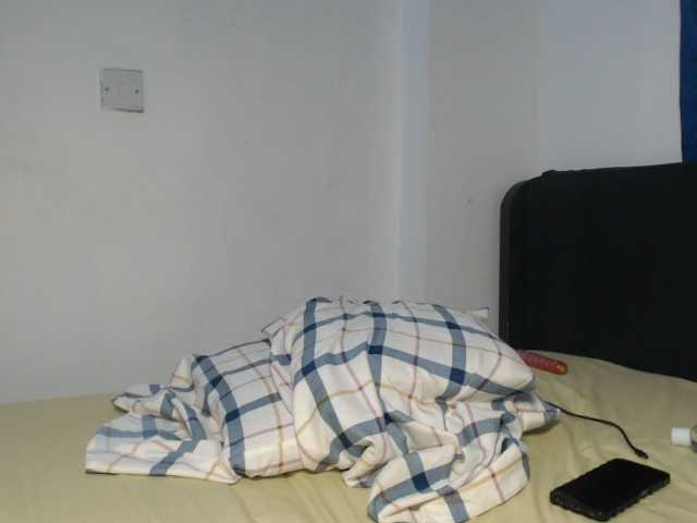 Oliviablue live cam on BongaCams