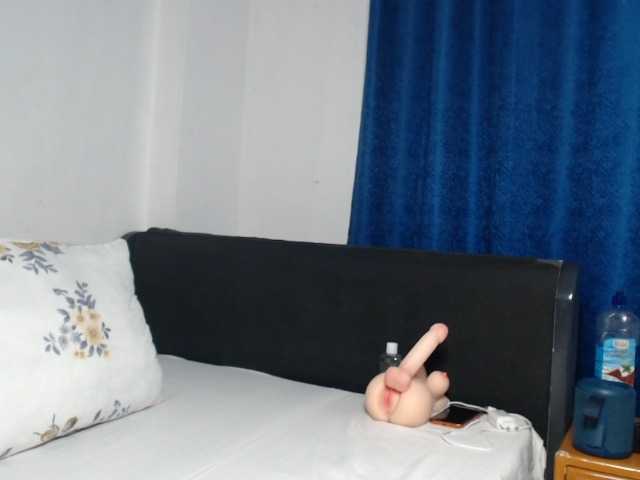 Oliviablue live cam on BongaCams