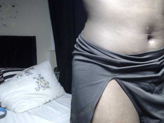 Oliviablue live cam on BongaCams