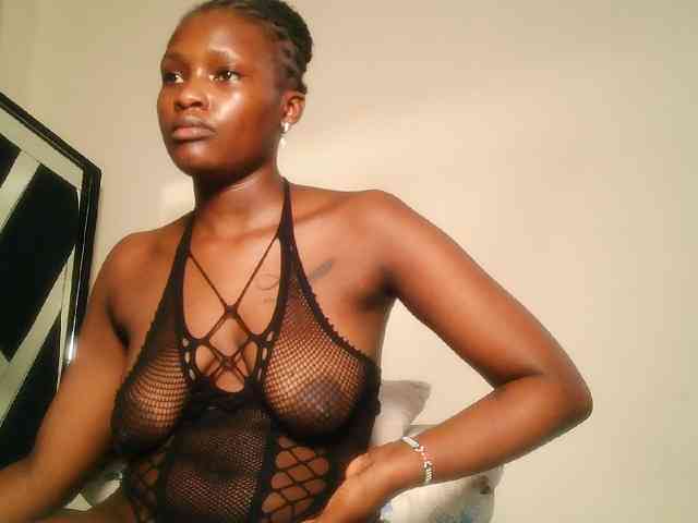 Oliviablue Live Webcam on BongaCams