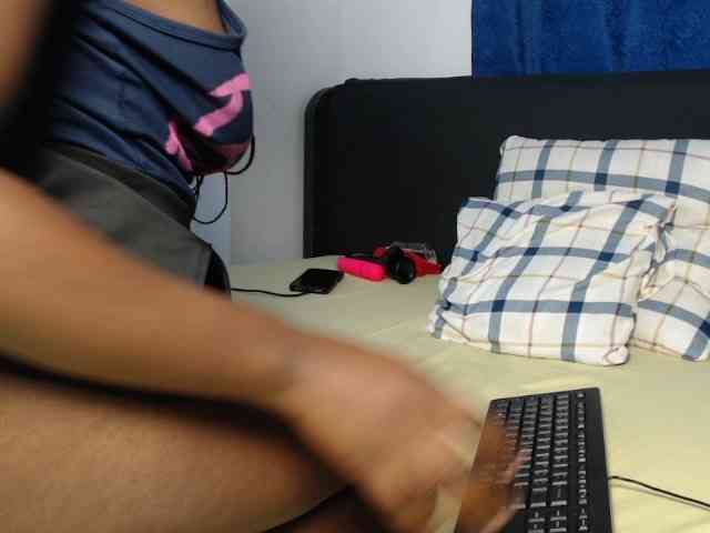 Oliviablue webcam