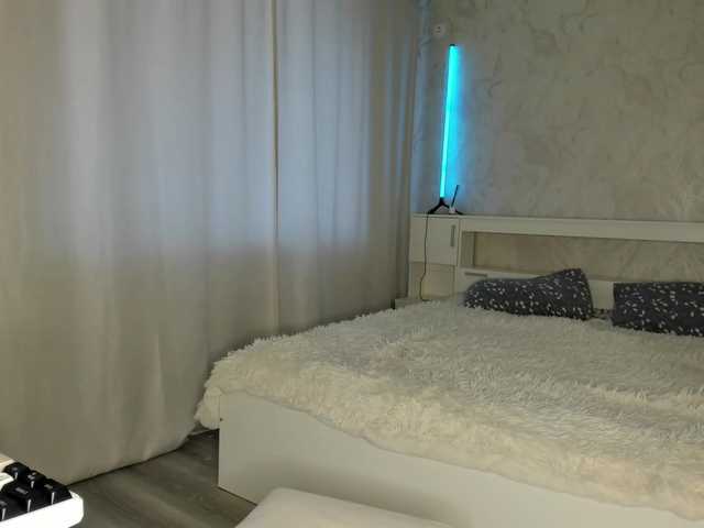 le modèle -Babydoll- est en webcam porno dans un show sur le site bongacams, il possède les tags suivants: White/Caucasian,Brunette,Shaved